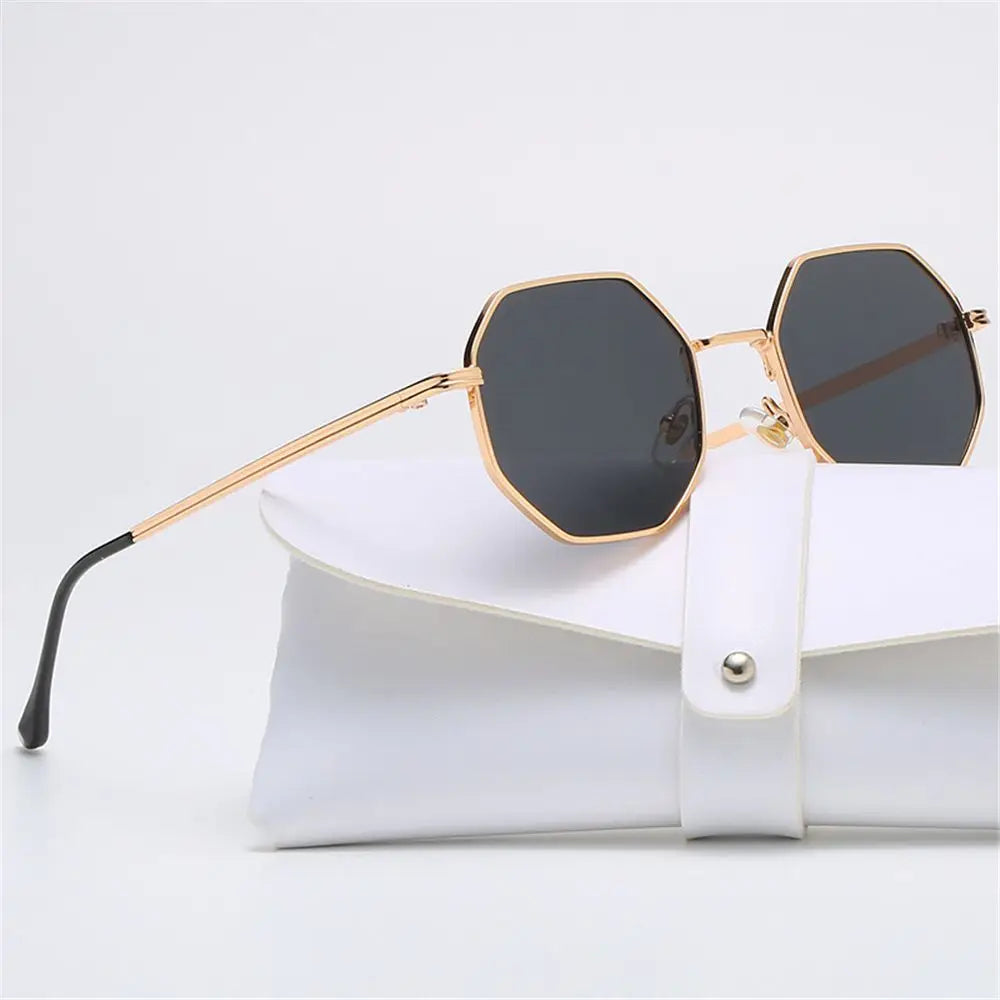 2024 Trendy Metal Frame Sunglasses For Women